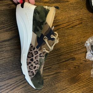 War one time Steve madden shoes size 11 still have box